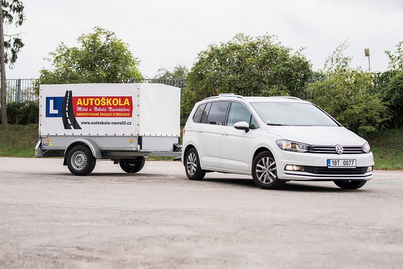 Volkswagen Touran + Agados O2B1 35